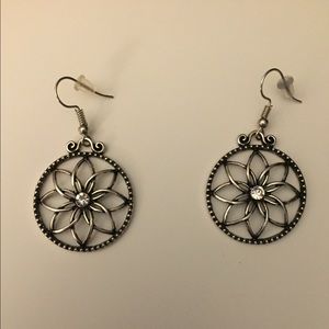 Jewelry - Silver Flower Earrings Jewelry - Silver Flower Earrings